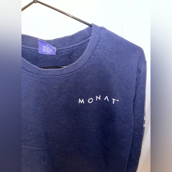 Monat Crew Neck - Picture 2 of 5